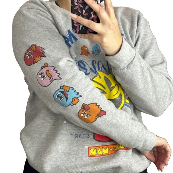 PacMan Sweater M Grey VIntage Game Sweatshirt Soft Gamer Pullover Crew Neck Top - Picture 3 of 5